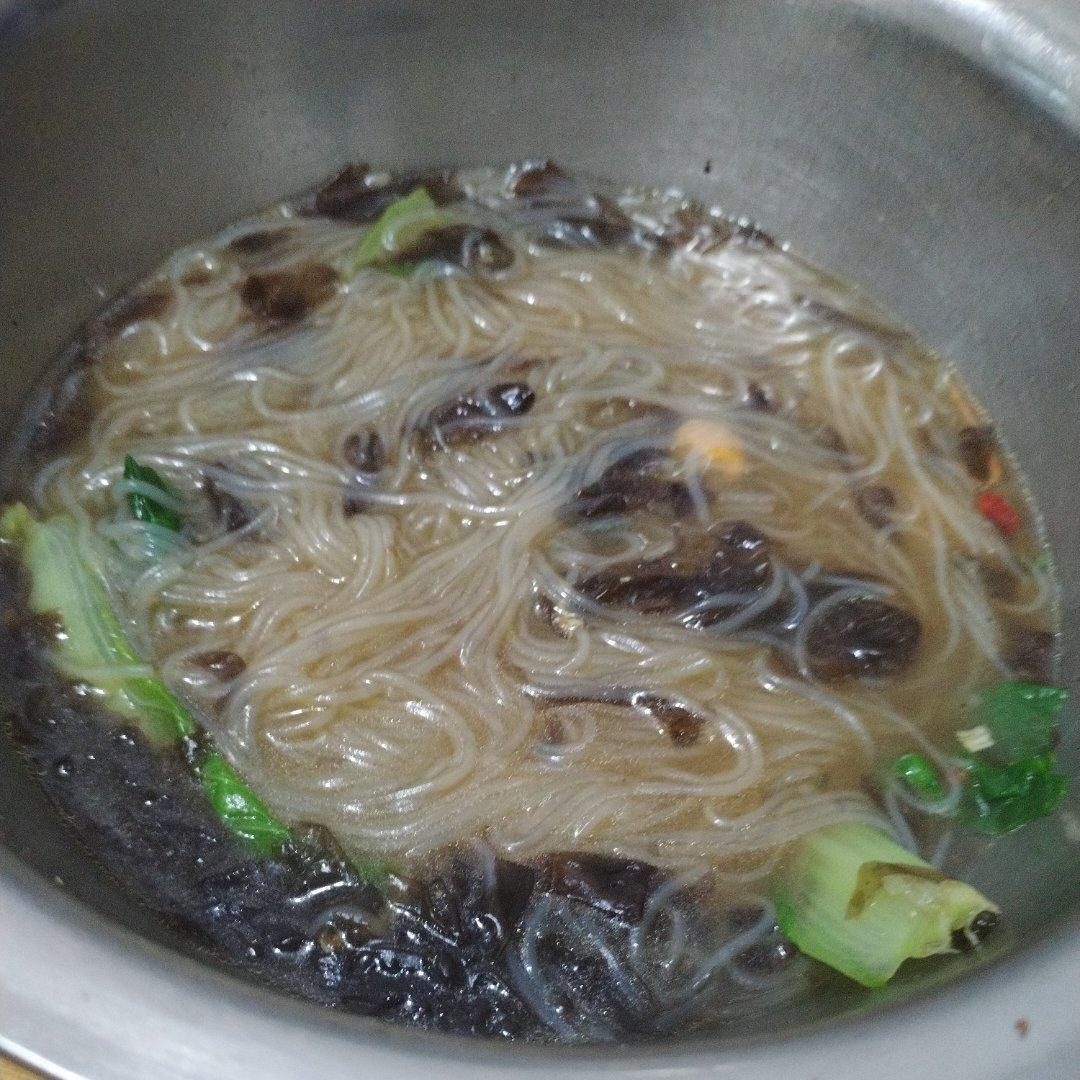 5分钟快手❗️紫菜鸡蛋粉丝汤，好吃到汤都不剩