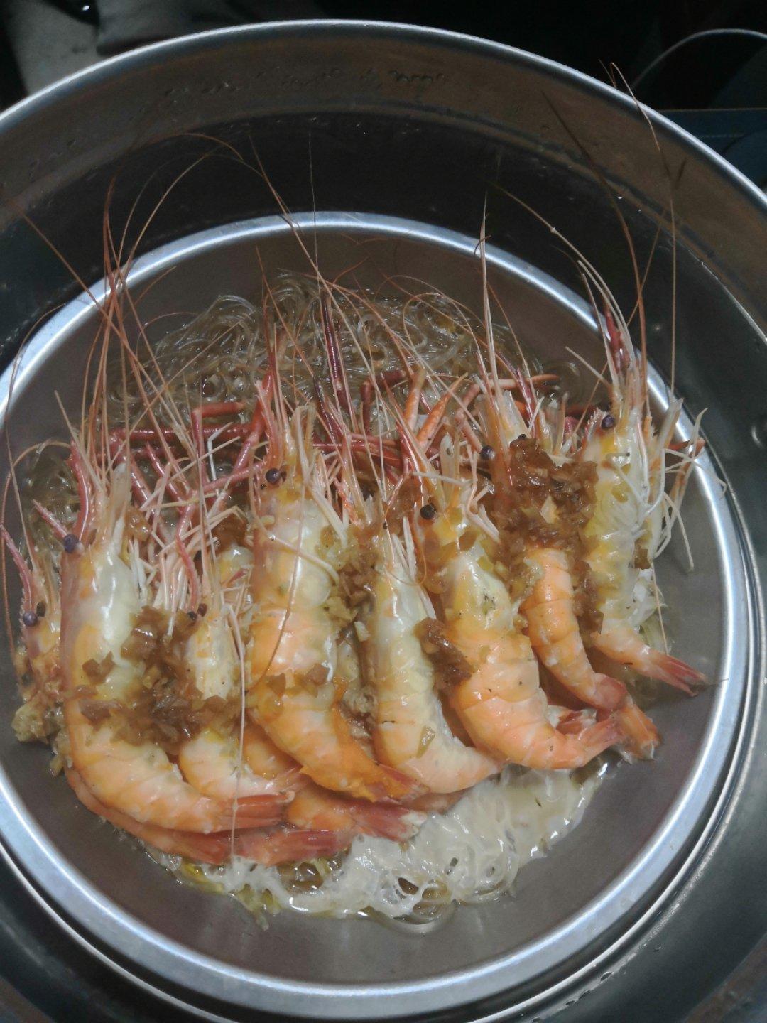 【蒜蓉粉丝蒸虾】