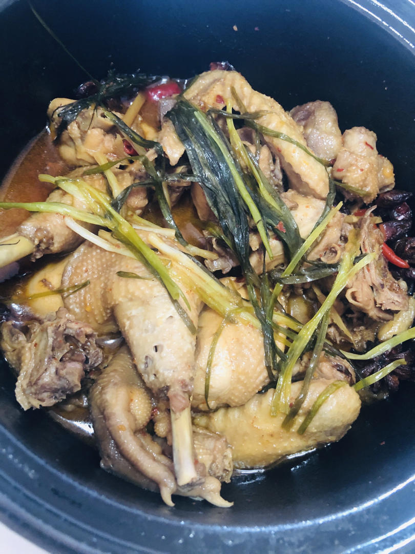 砂锅鸡煲
