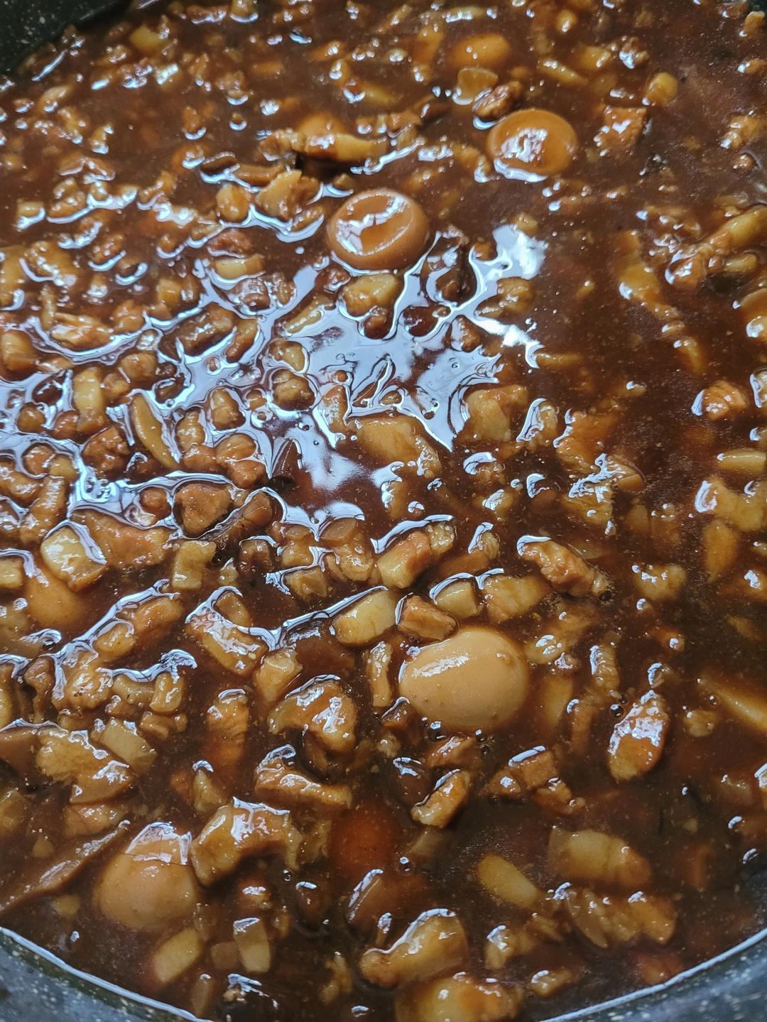 好吃到停不下来的卤肉饭