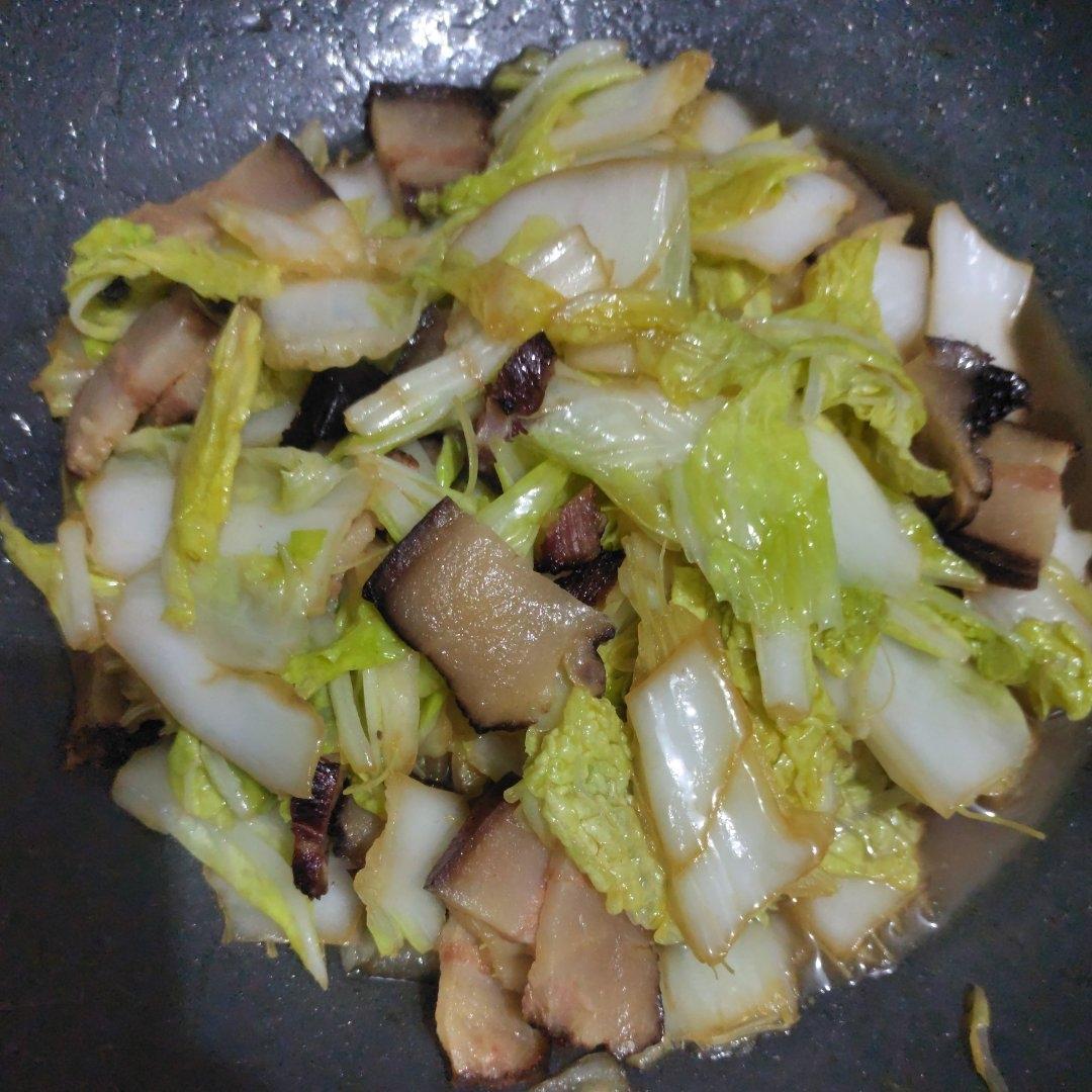 夺饭腊肉炒白菜