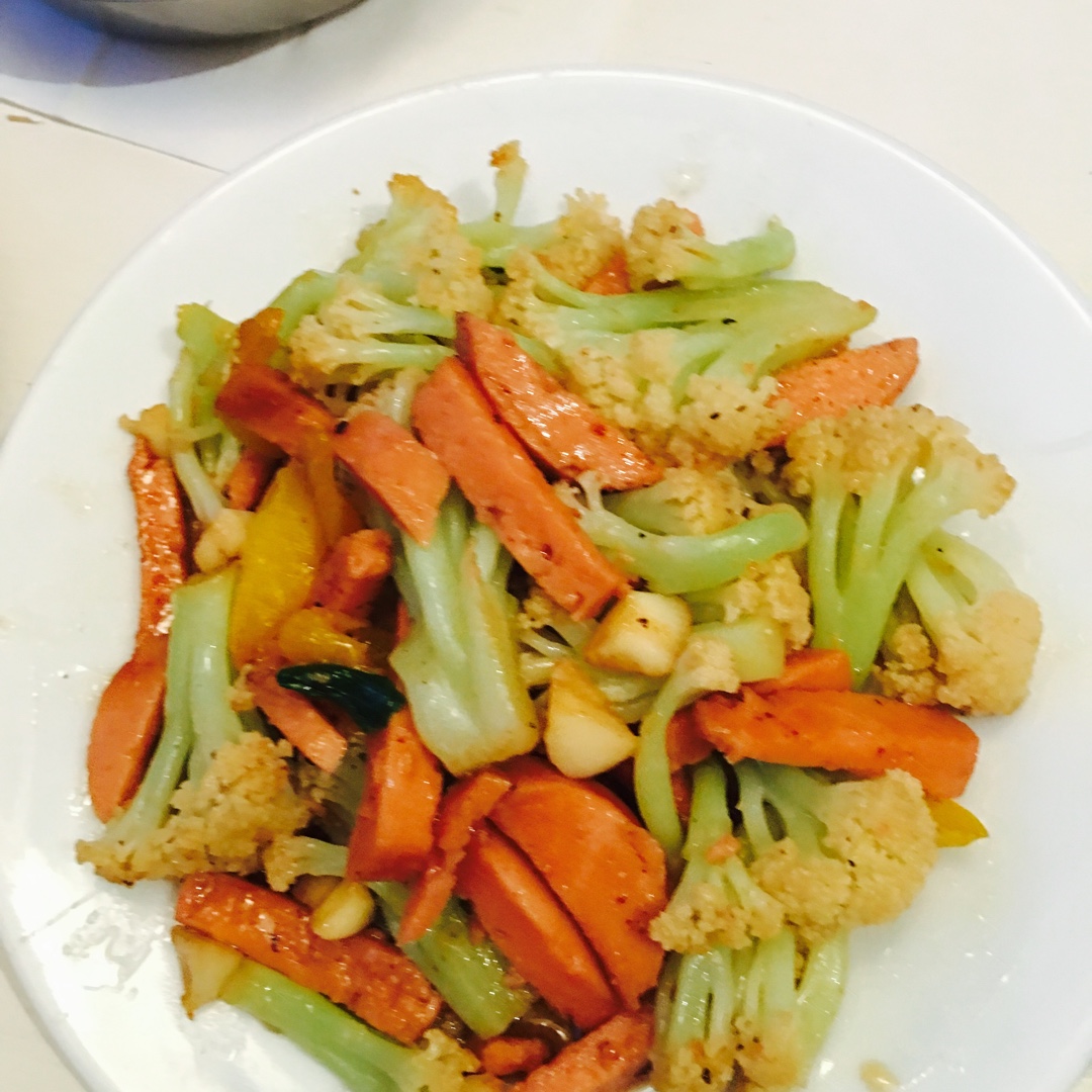 老丁的私房菜-干锅花菜