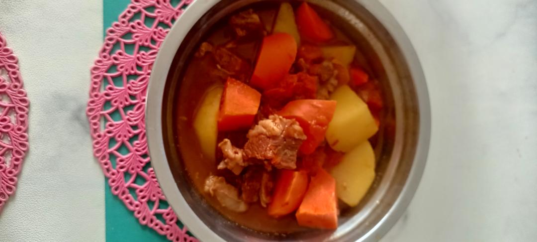 土豆焖牛腩
