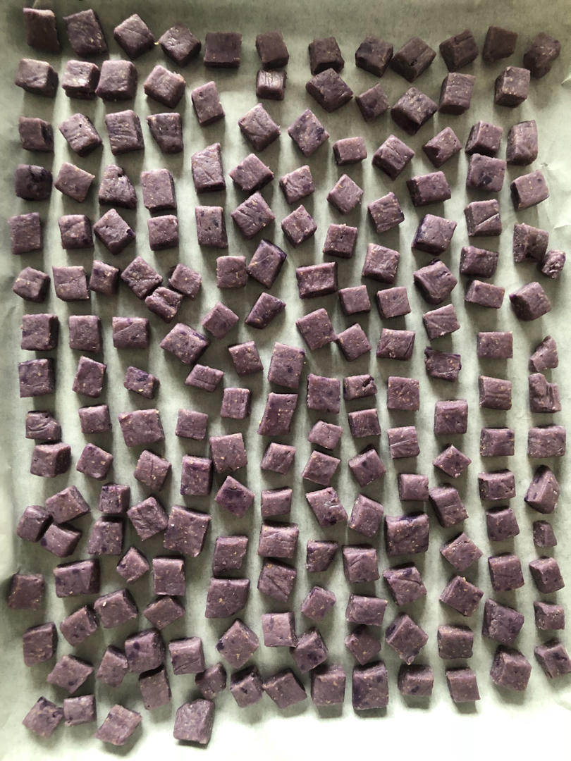 无糖全麦紫薯小石头