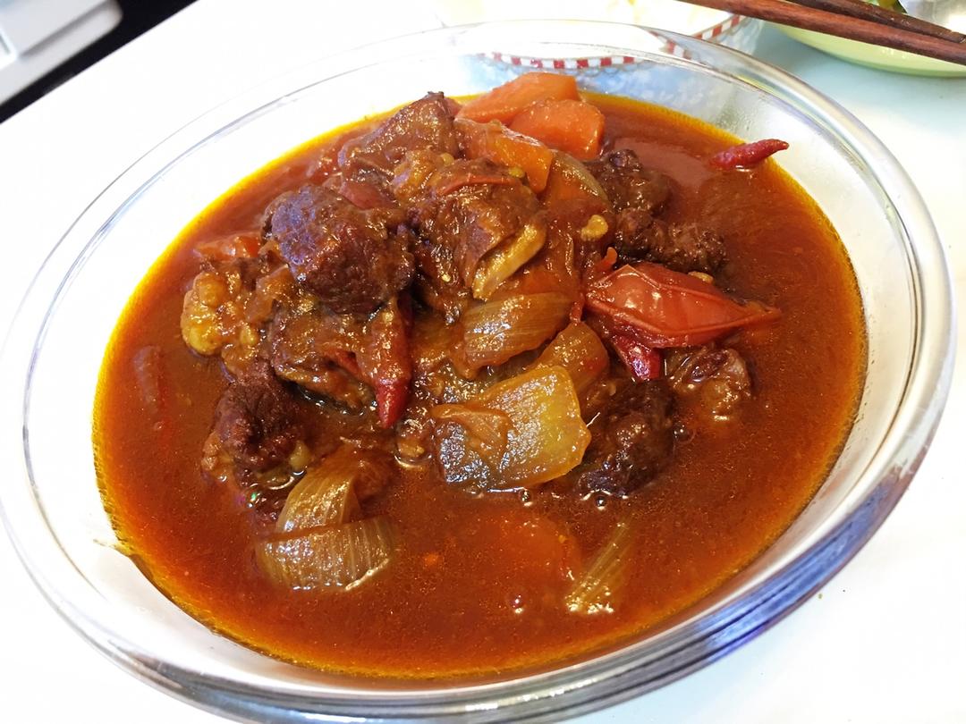 一个话唠包教包会的香浓红烩牛腩