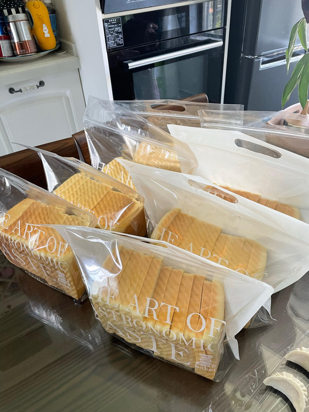 吐司，奶香手撕面包，超级香浓