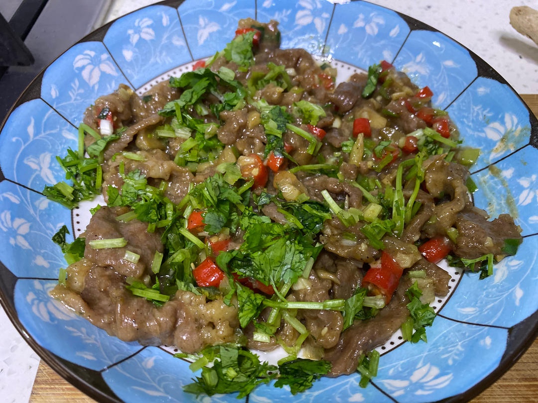 小炒牛肉（肉嫩味香）
