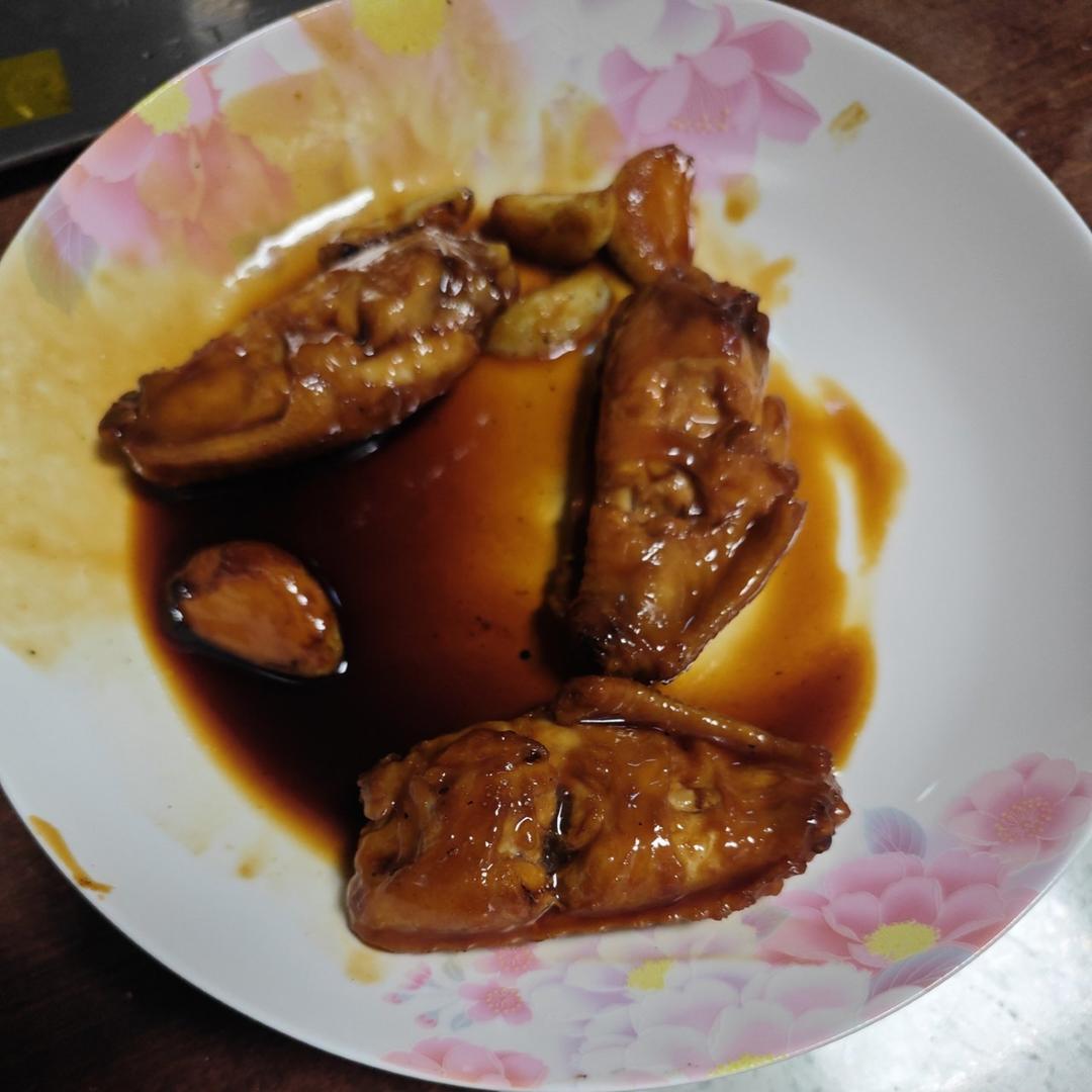 蒜香蚝油鸡翅中