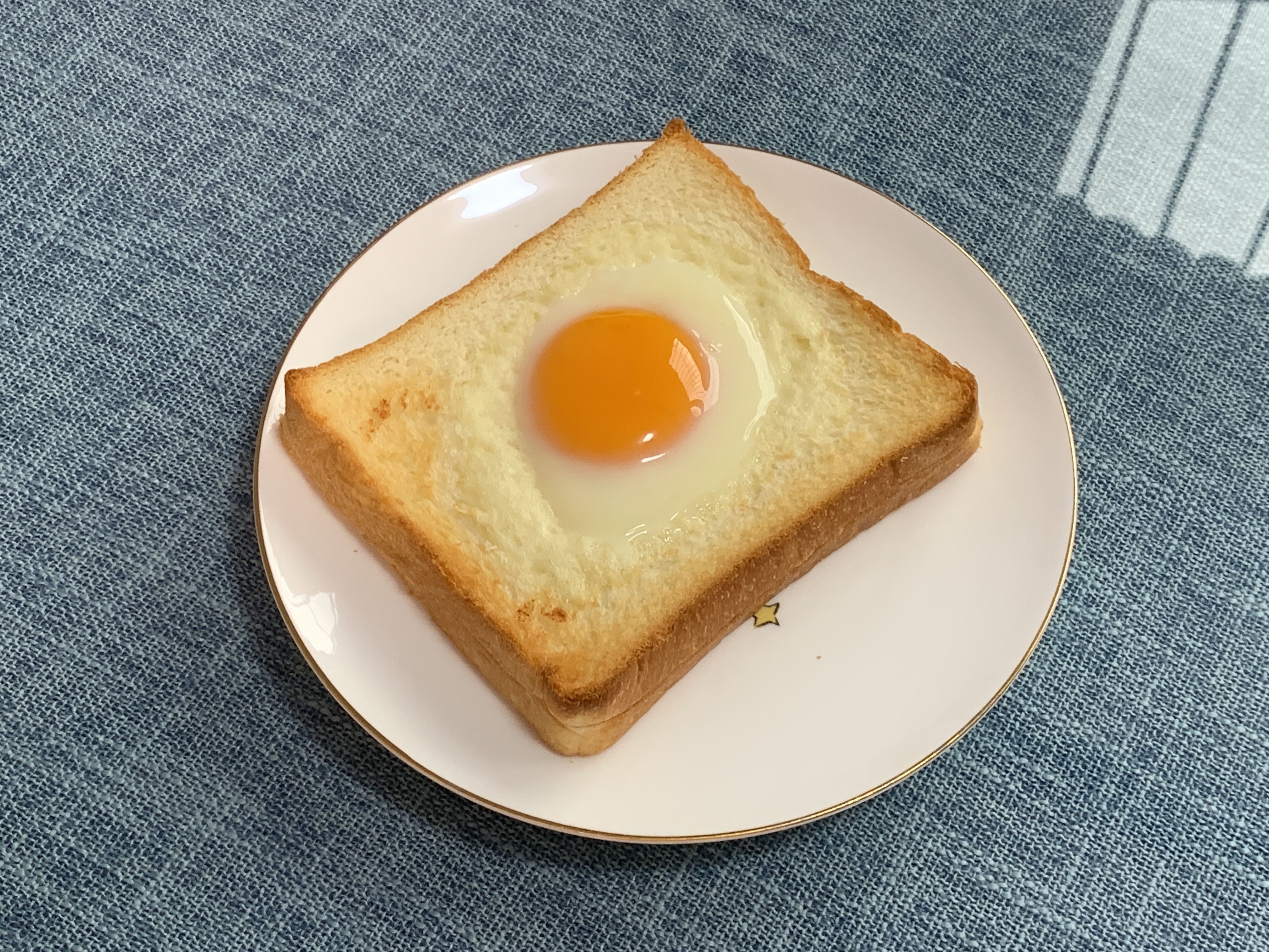 快手早餐：吐司鸡蛋（烤箱版）的做法