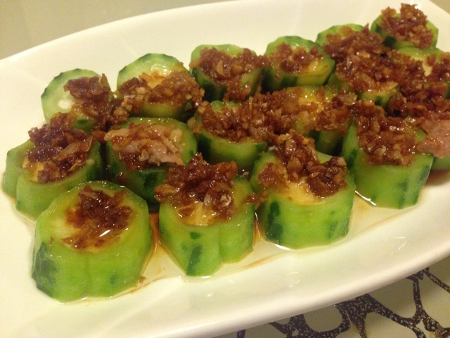只需要五分钟就可以的美味蒜蓉蒸丝瓜