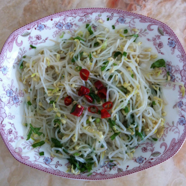 凉拌豆芽