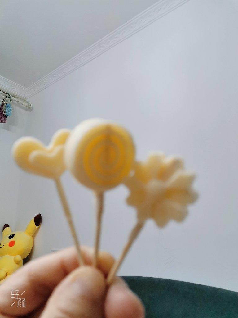 奶酪棒（秒杀市面上的妙可蓝多、女儿每天至少吃两支）