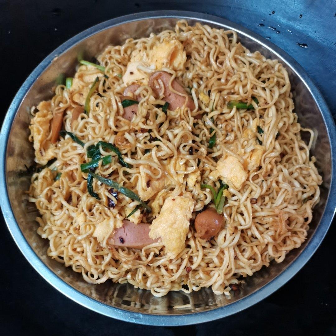 🍜最简单最好吃的家常炒面