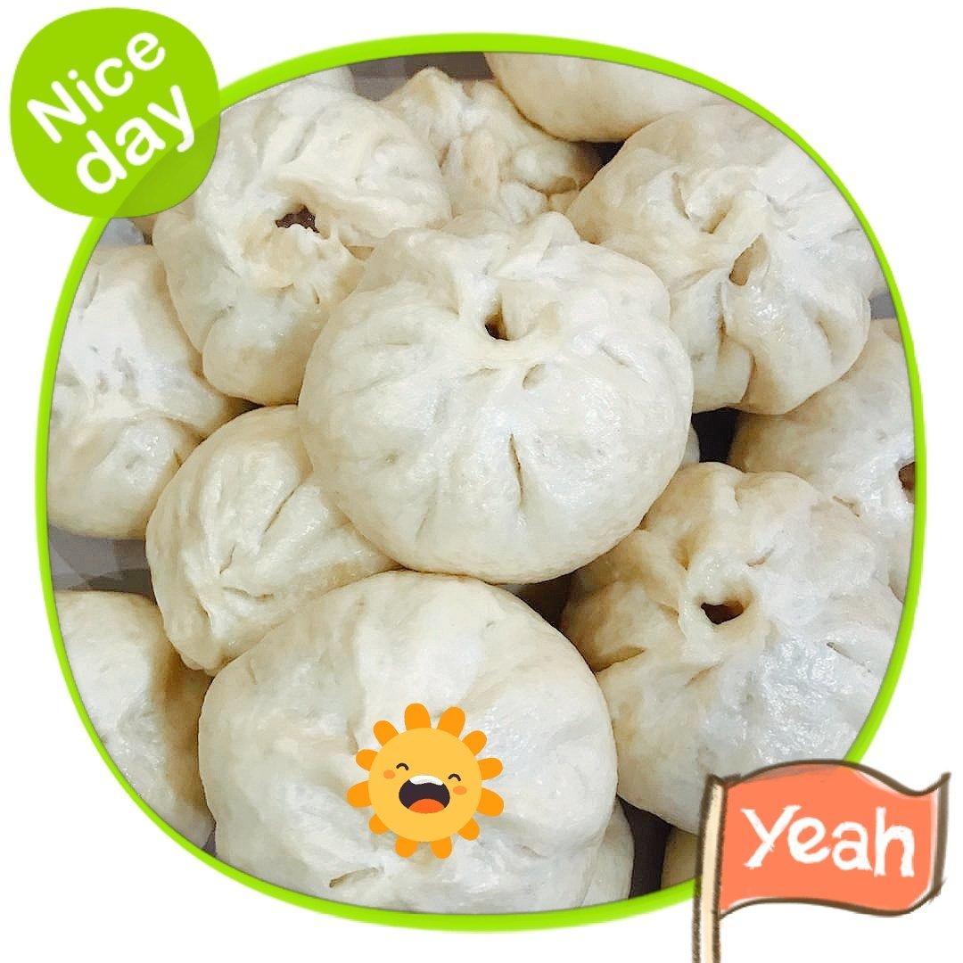 松软多汁的肉包子