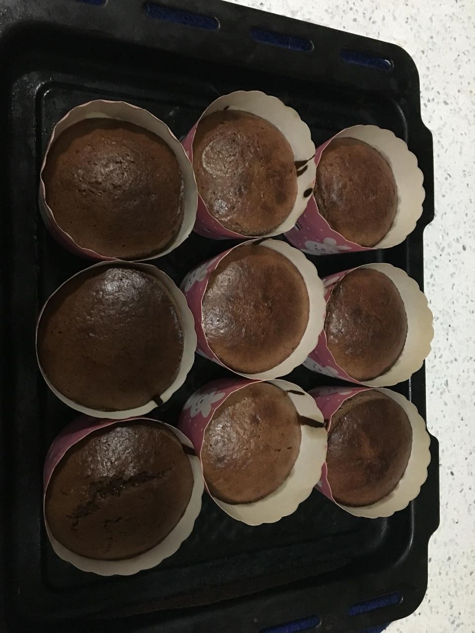 给妹子群的巧克力熔岩蛋糕