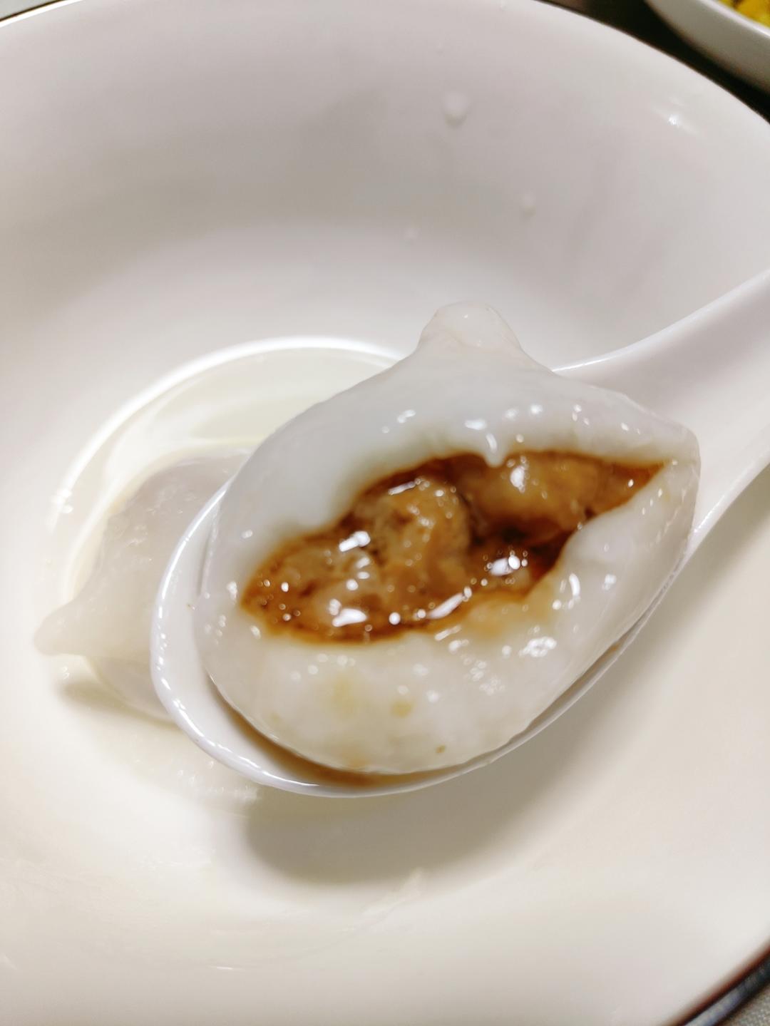 一咬一爆汤的鲜肉汤圆