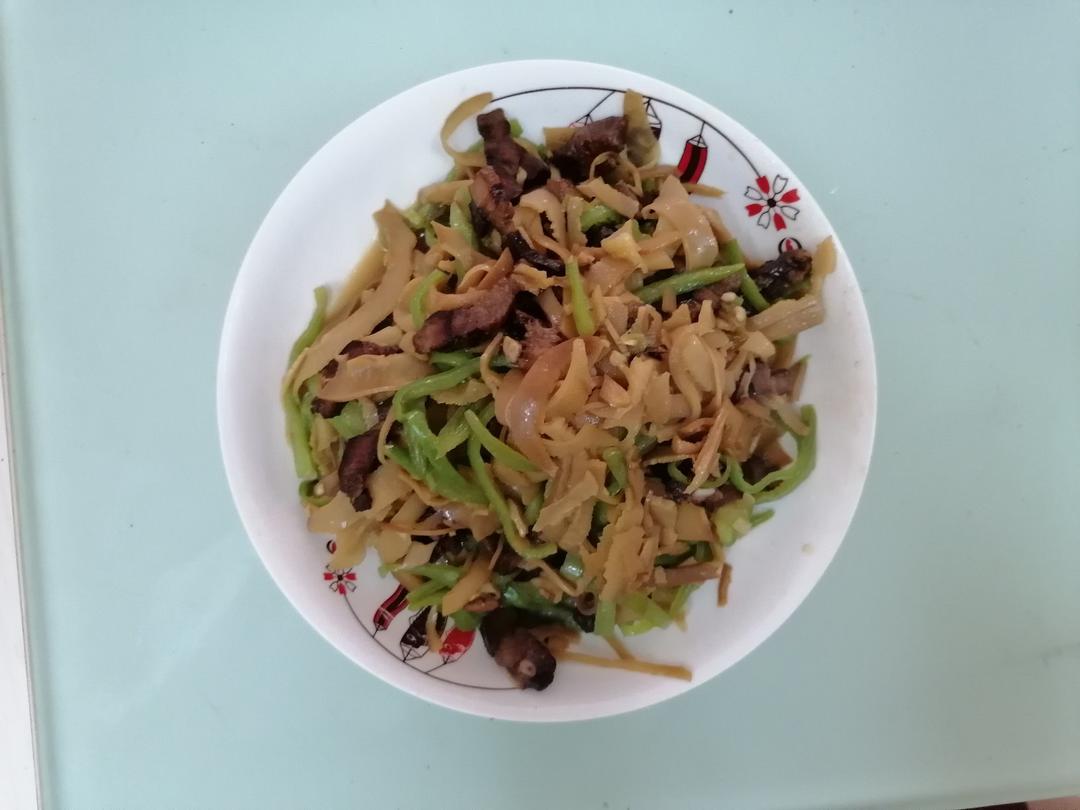 不油腻的烟笋炒腊肉