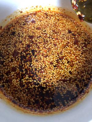 自制辣椒油（拌凉菜，拌卤菜）的做法 步骤7