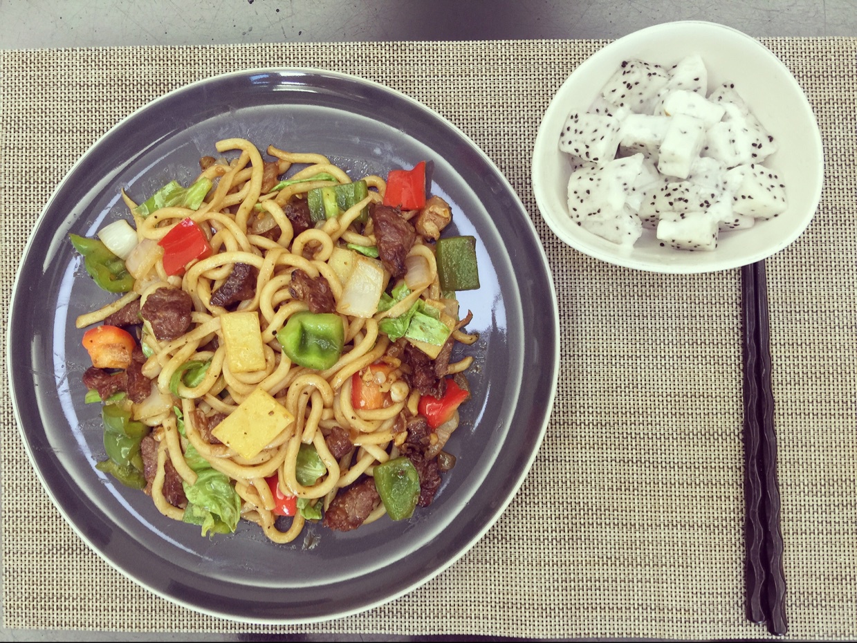 黑椒猪肉炒乌冬面