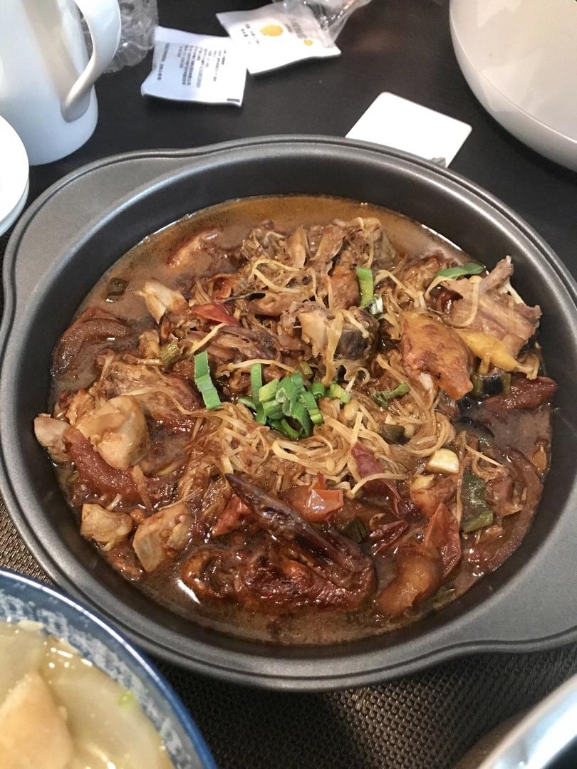 金针菇烧鸡翅