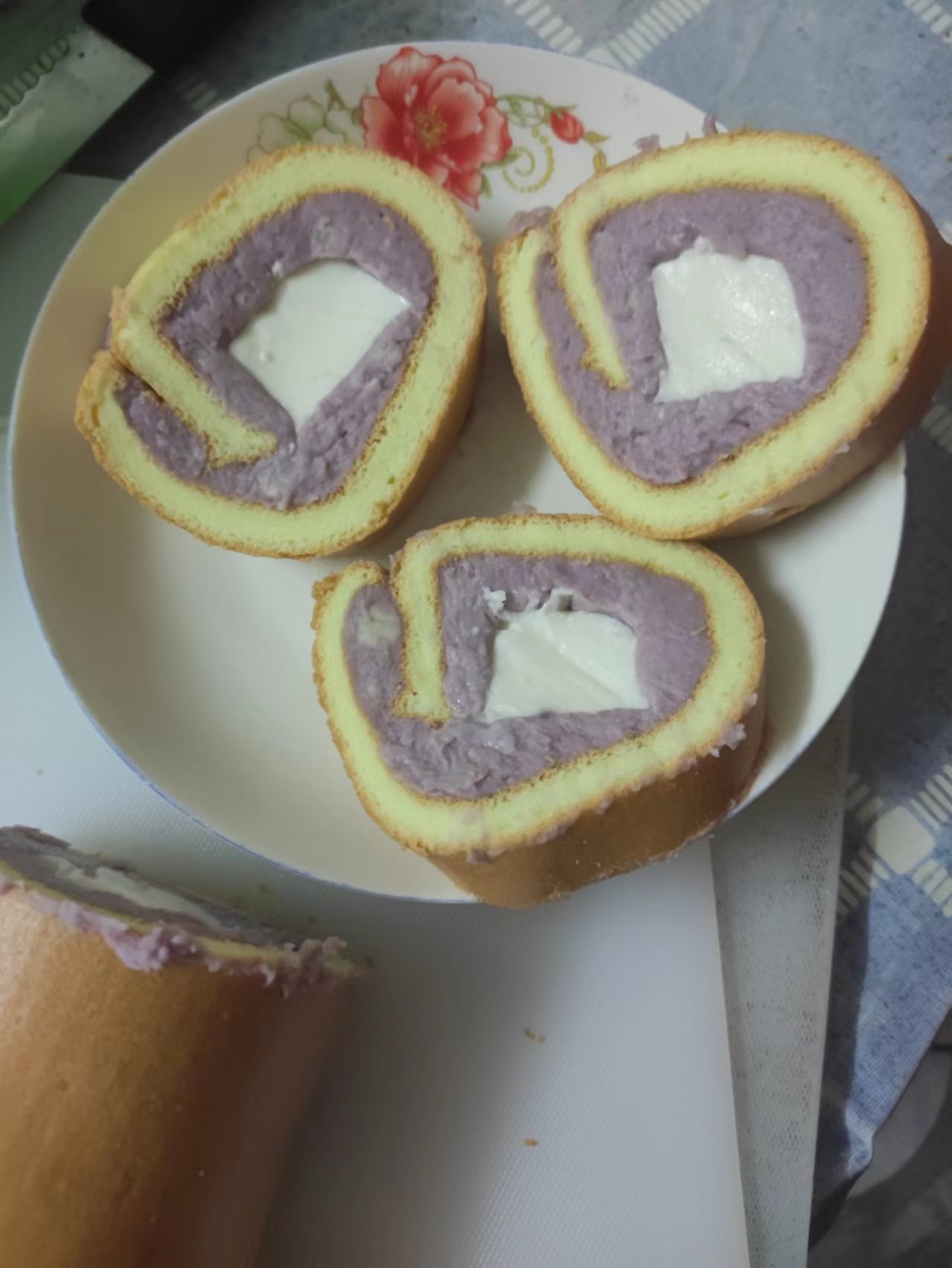 紫薯香芋椰奶冻蛋糕卷的做法