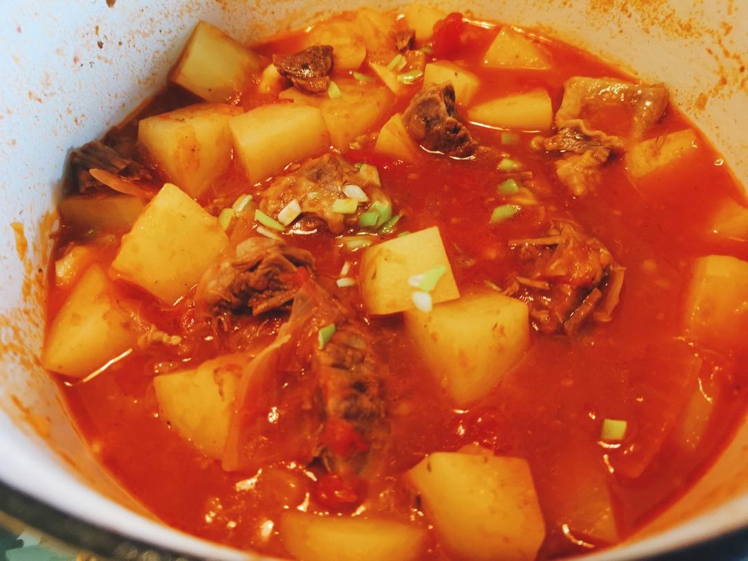 牛肉番茄炖土豆