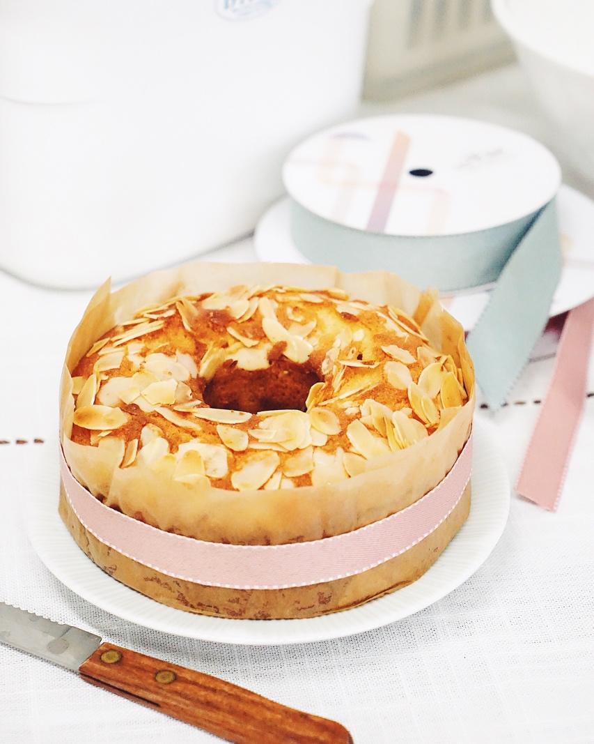 杏仁粉烟囱磅蛋糕