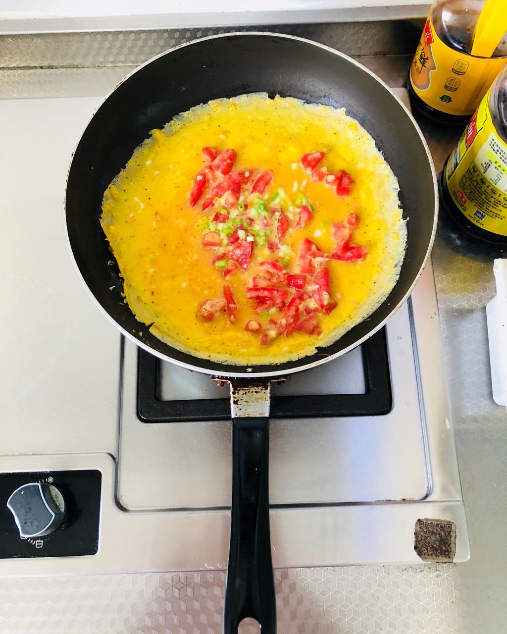 松软香嫩的西红柿鸡蛋饼