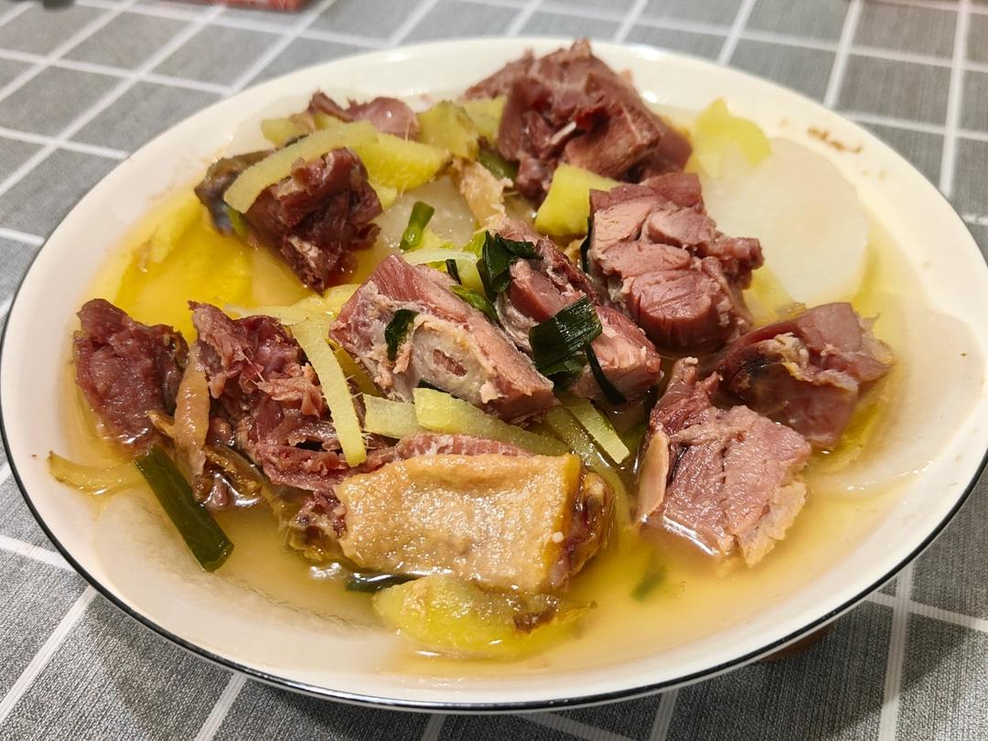 清蒸腊鸭腿