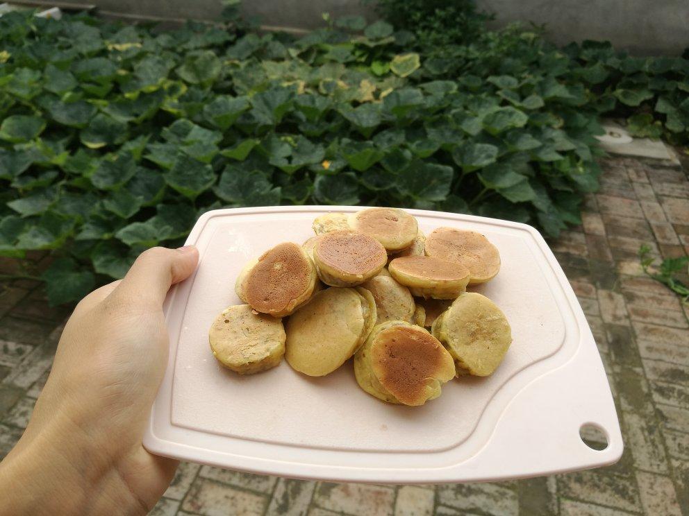 【宝宝辅食9M】香蕉鸡蛋饼