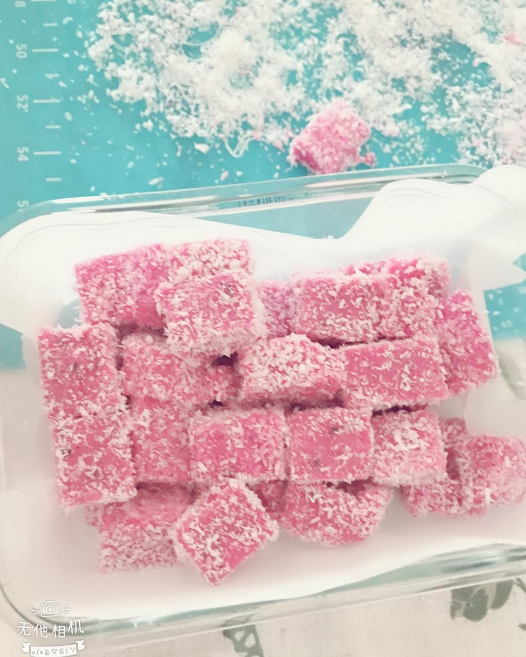 宝宝辅食食谱 火龙果椰蓉奶冻
