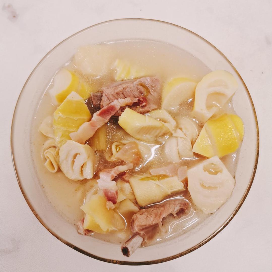 中餐｜浓郁奶白的腌笃鲜（白汤的秘密）