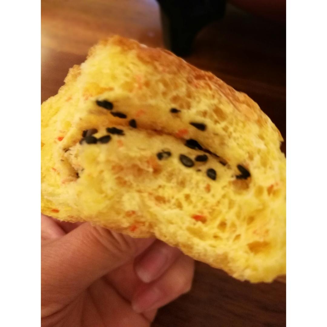 奶香胡萝卜小餐包