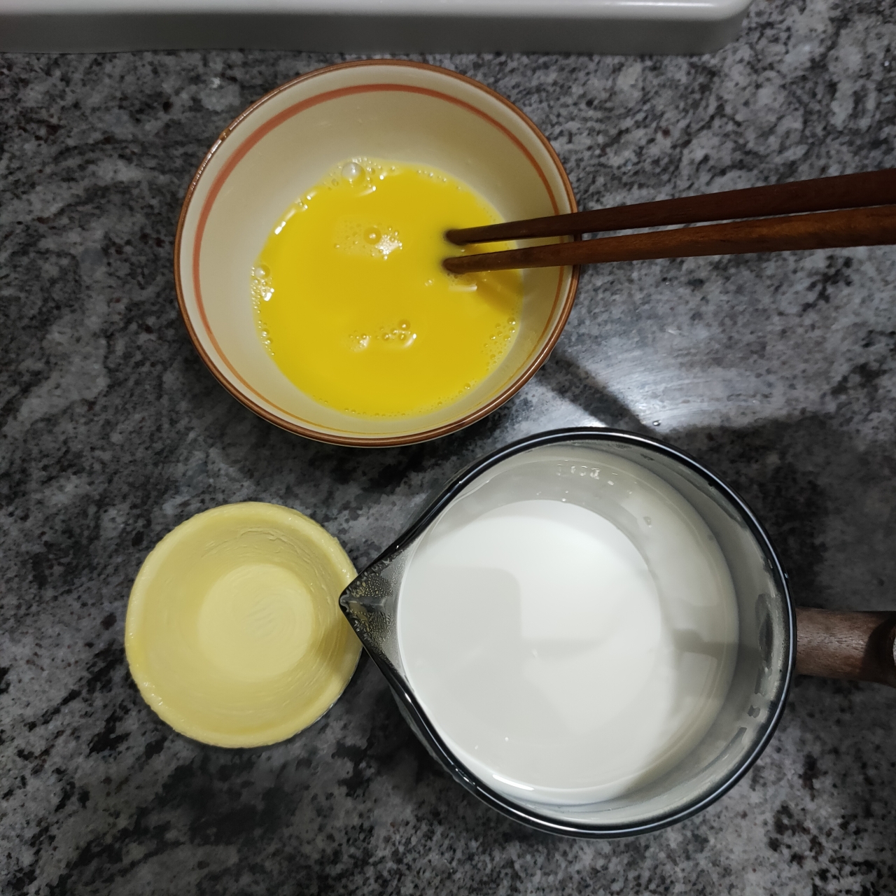 空气炸锅版蛋挞(无奶油炼奶)的做法 步骤1