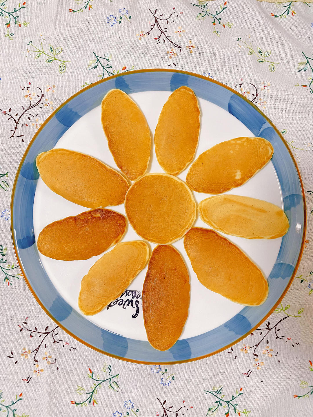 快手松饼（早餐吃它准没错~）