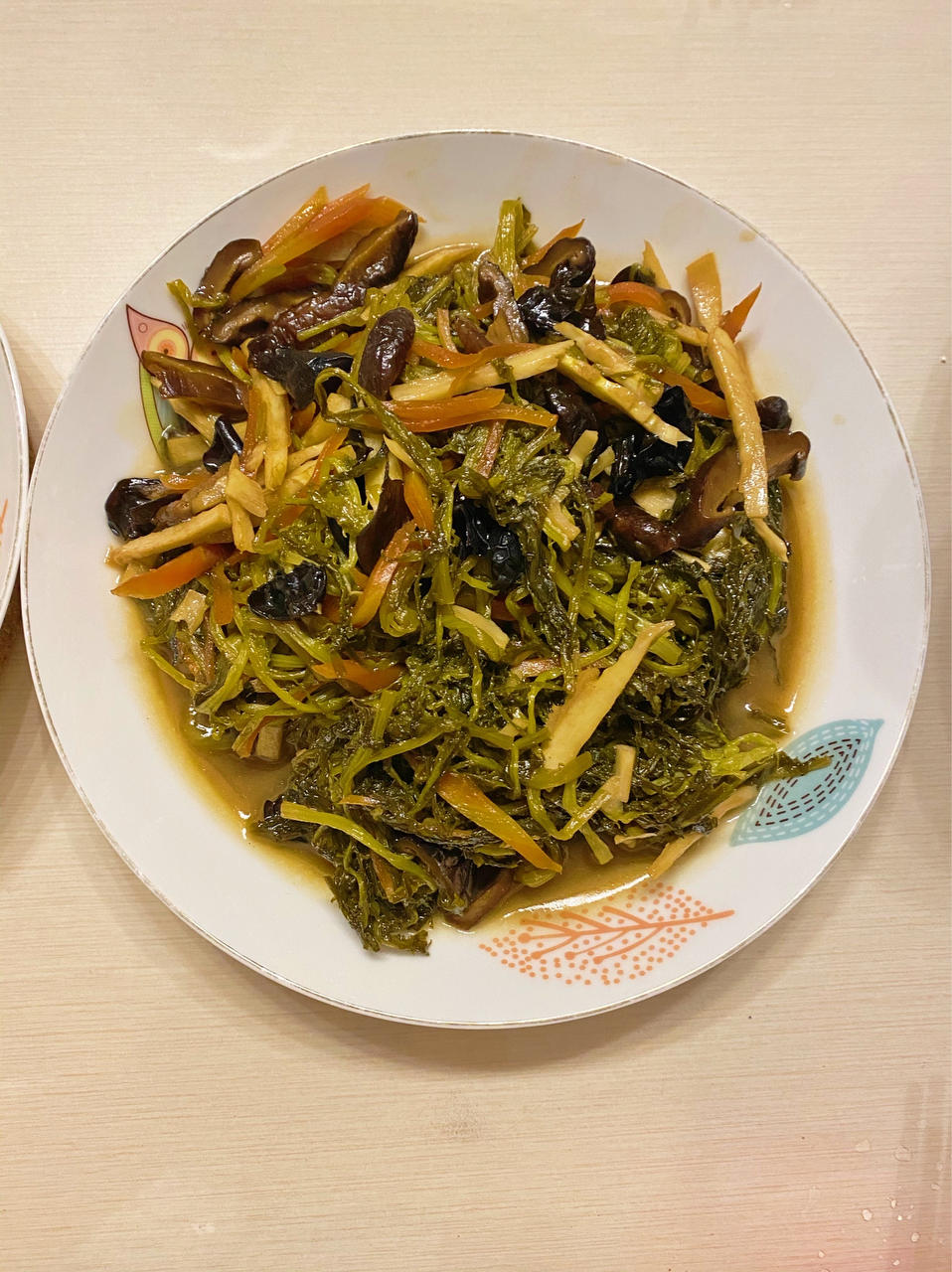 游离在花花食界的elie做的银丝芥菜