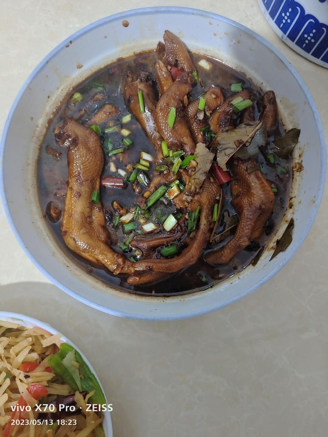 卤鸭掌不好吃你打我