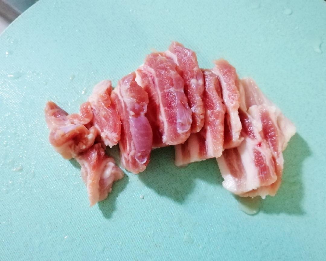 很香的白菜燉五花肉的做法 步驟1