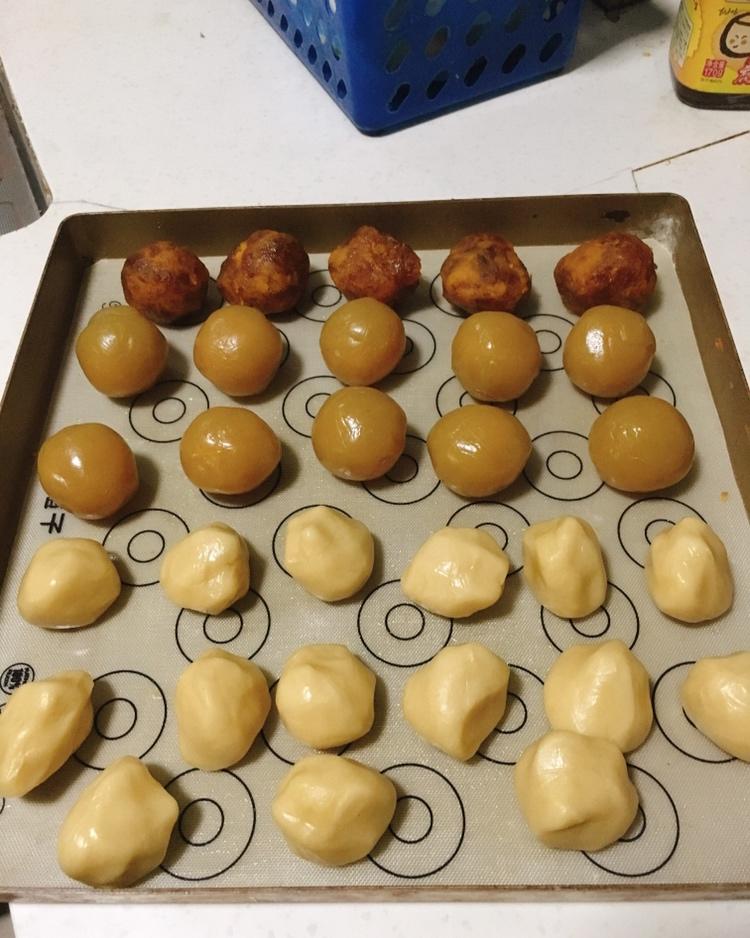 广式豆沙月饼（75克、50克、各种规格都有）