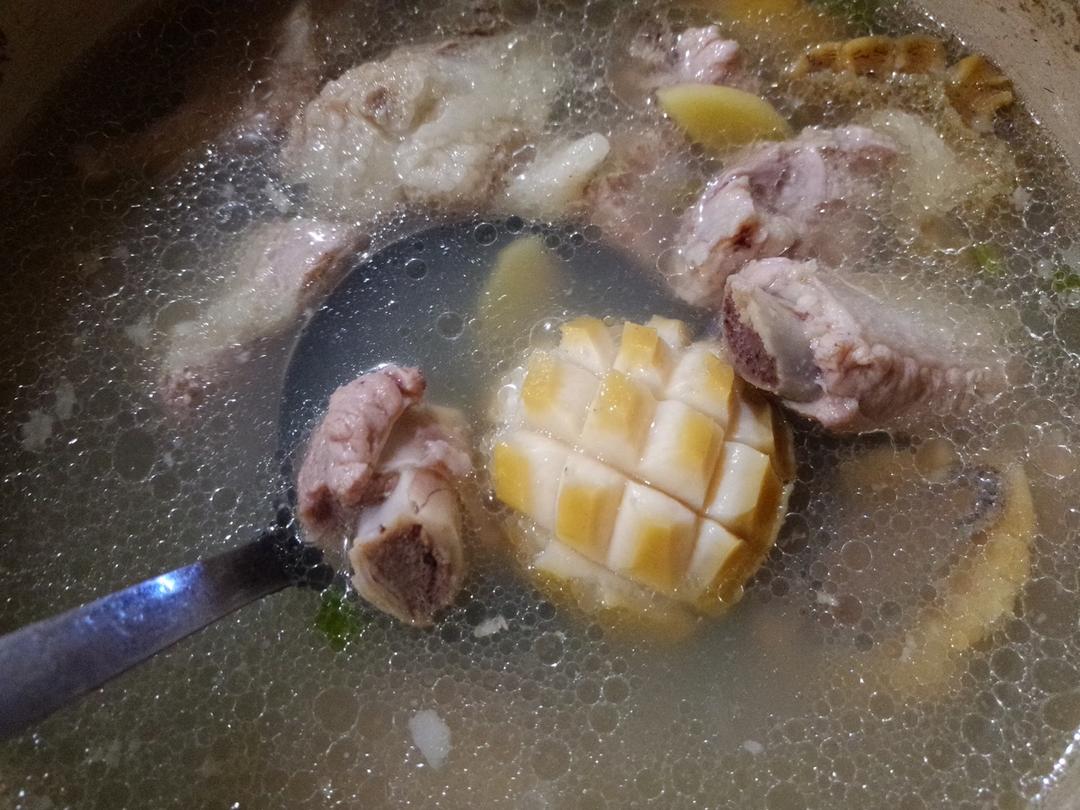 玉米排骨汤