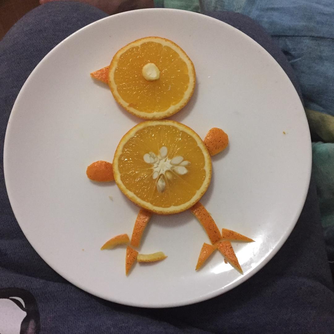 可爱小鸡水果拼盘