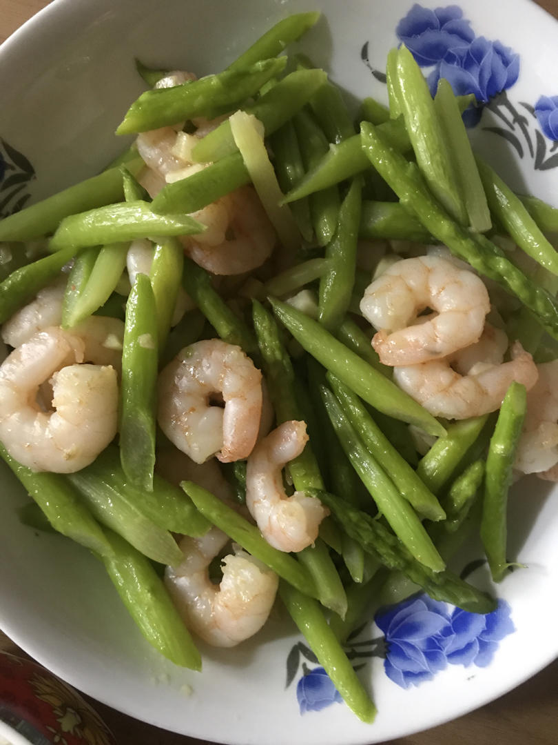 芦笋蛋滑炒虾仁