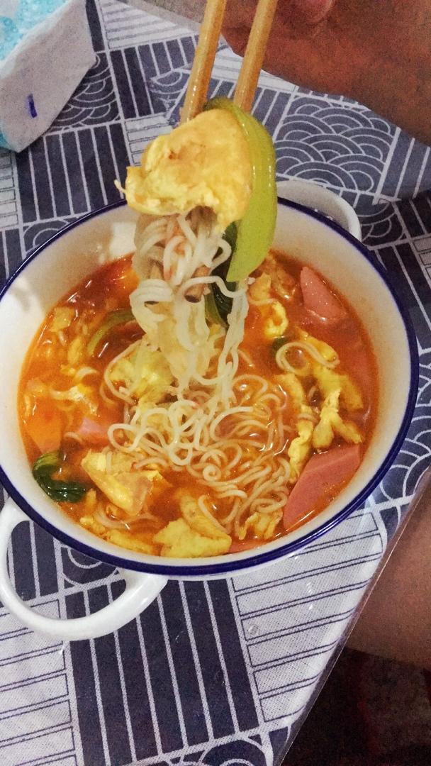 恨不得抱着锅舔的番茄鸡蛋面