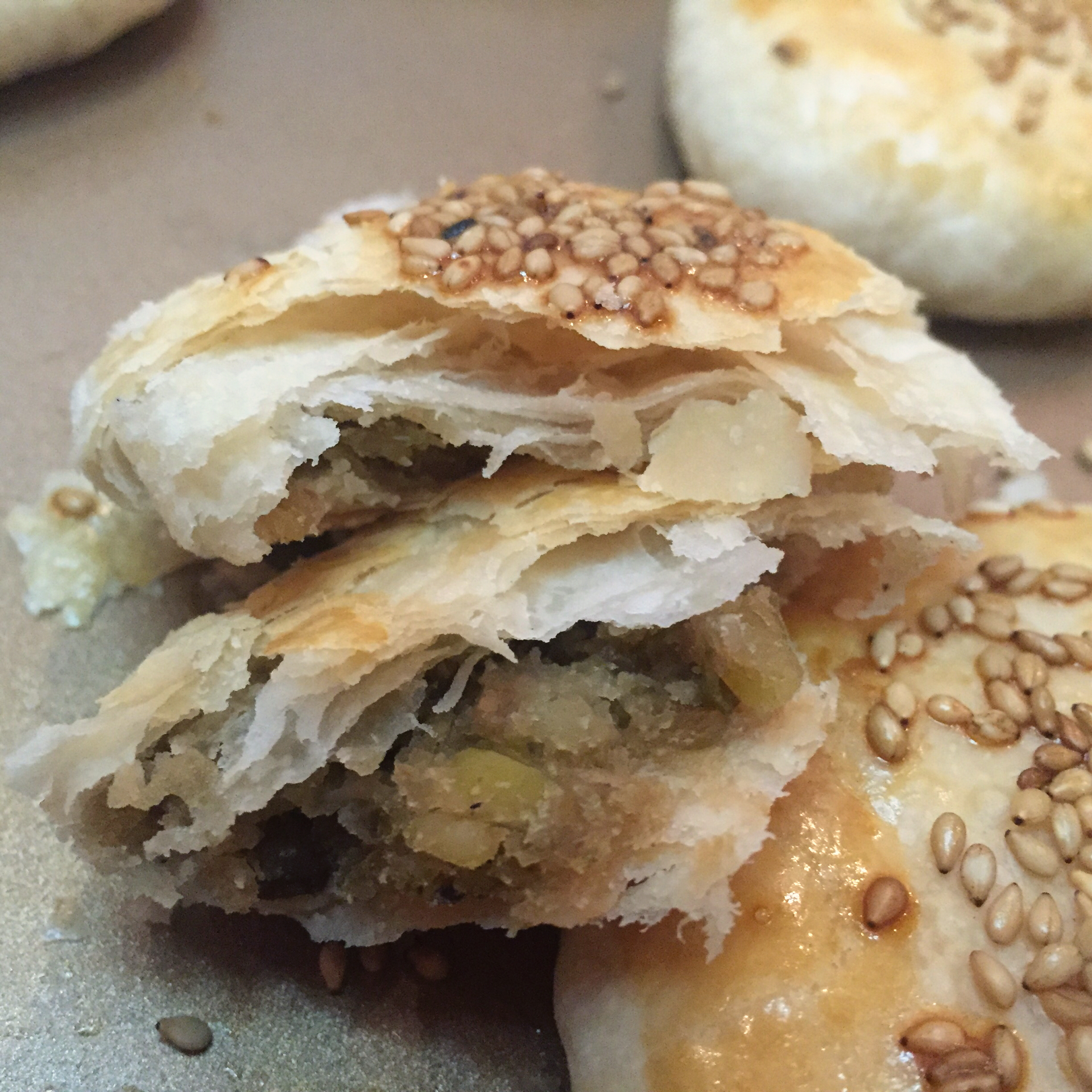 酥皮绿豆饼   酥得掉渣渣