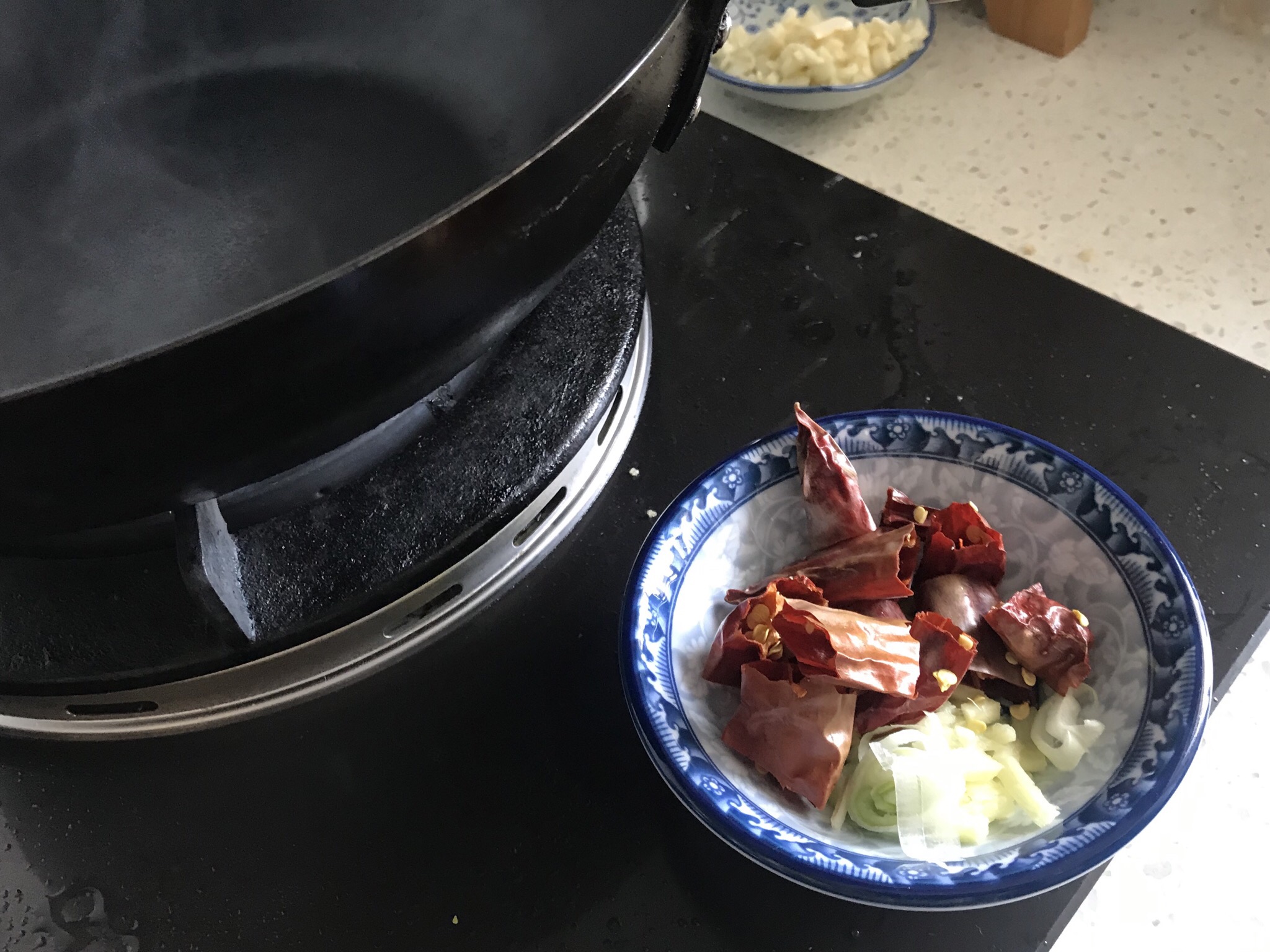榨菜炒肉丝（橄榄菜）的做法 步骤3