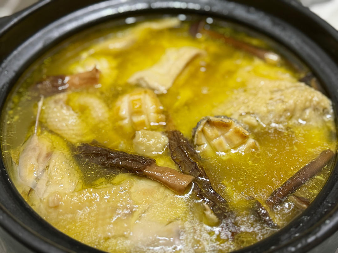 鲜美无敌：清炖鸡汤🐔