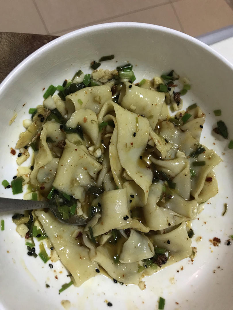 油泼扯面这样做最方便