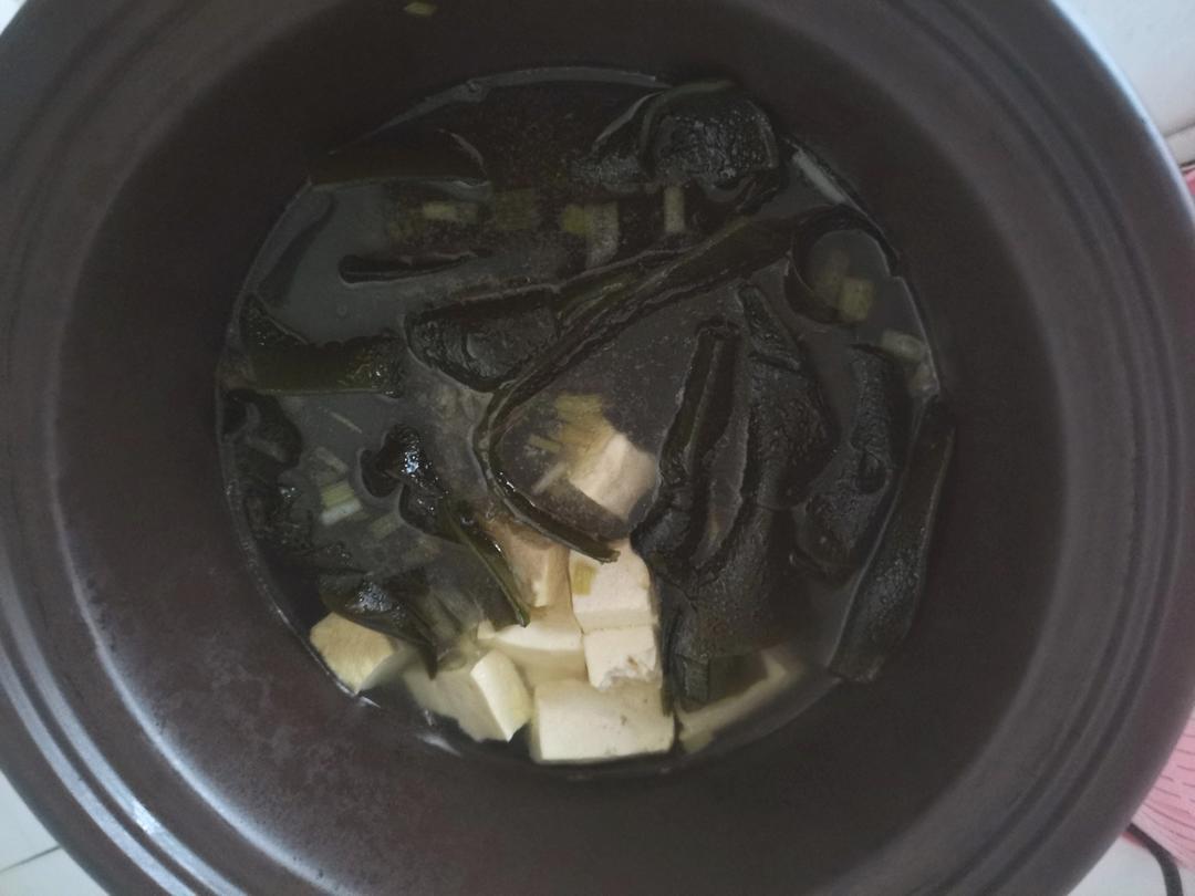 排油减脂海带豆腐汤