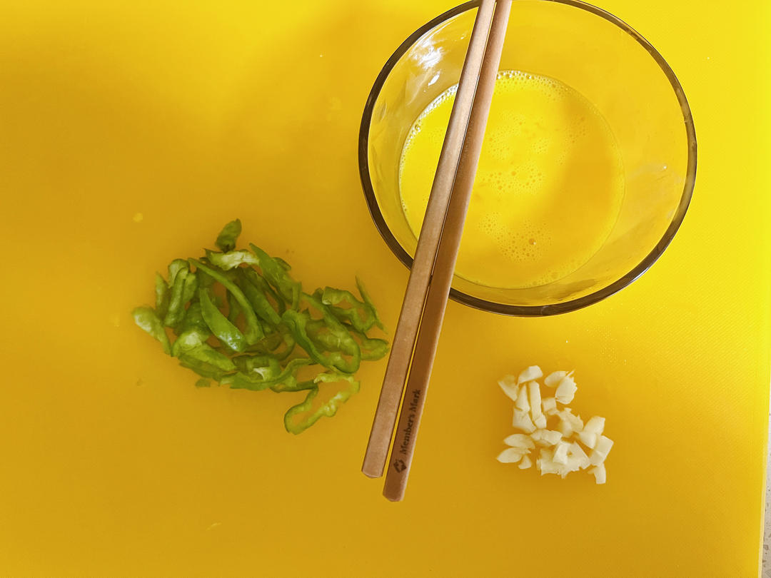 恨不得抱着锅舔的番茄鸡蛋面