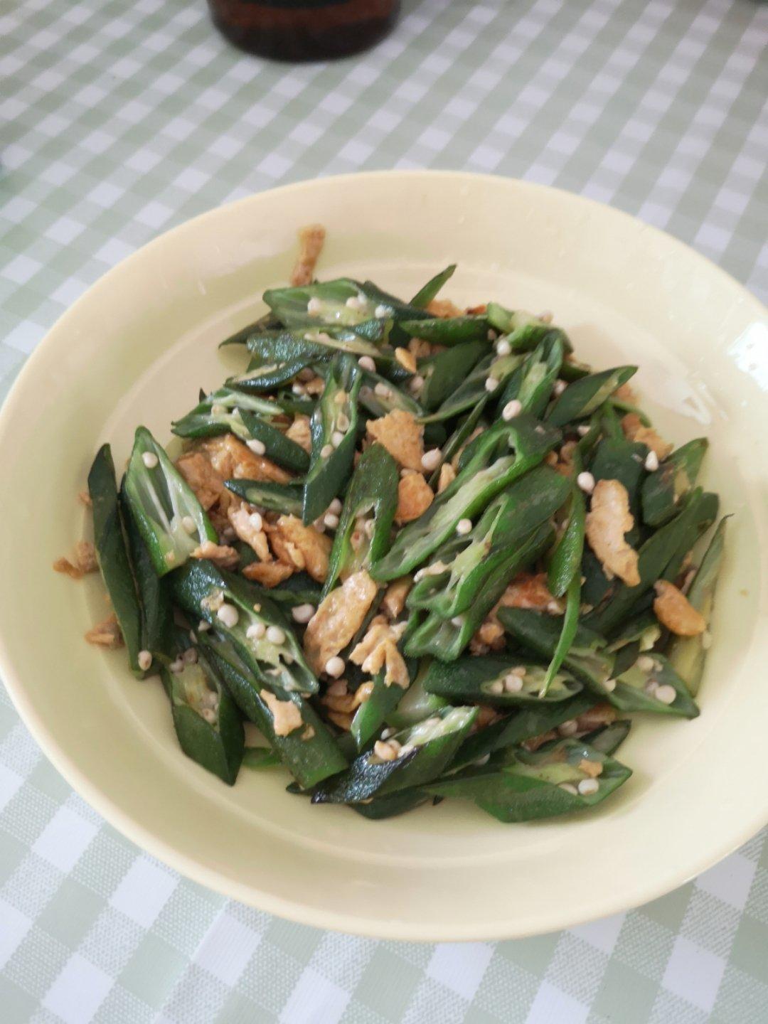 秋葵炒鸡蛋